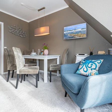 Ferienwohnung Martim und individuell in Wenningstedt mit Balkon Exterior foto